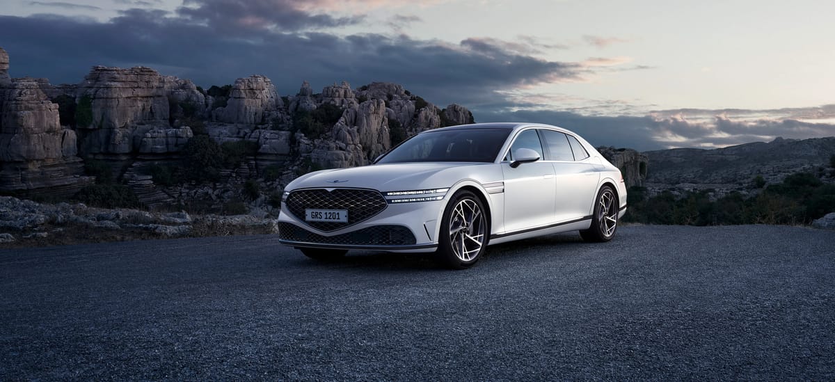 Genesis G90