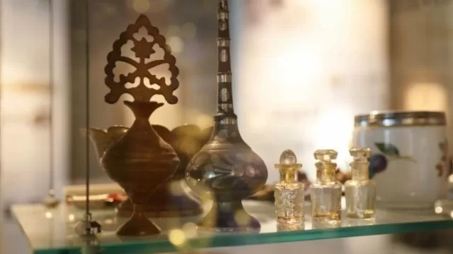 ادوات الزينة في ذاكرة المراة الكويتية