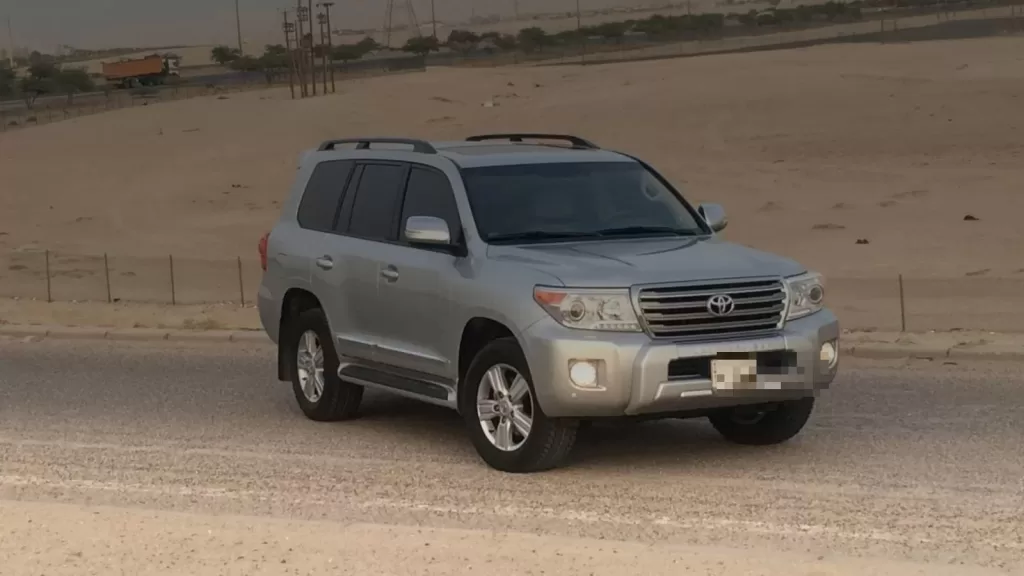 Exporting Your Car: Two Dinars to Cancel, and Forty-Eight Hours to Leave With It