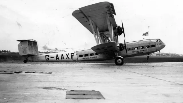 طائرة هاندلي بيج اتش بي 42 التي شغلتها الخطوط الامبراطورية على خط لندن الهند سنة 1932